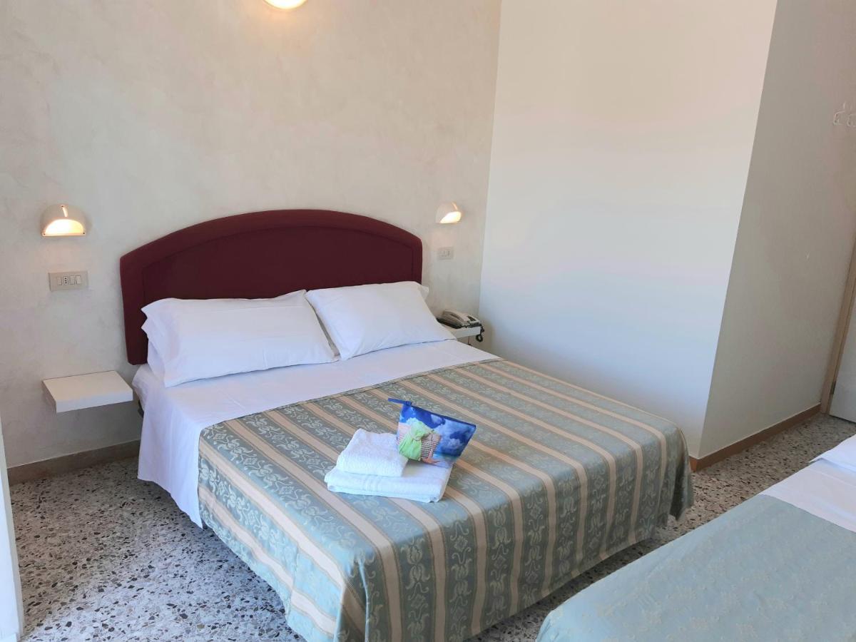 Hotel Raul Риччоне Экстерьер фото